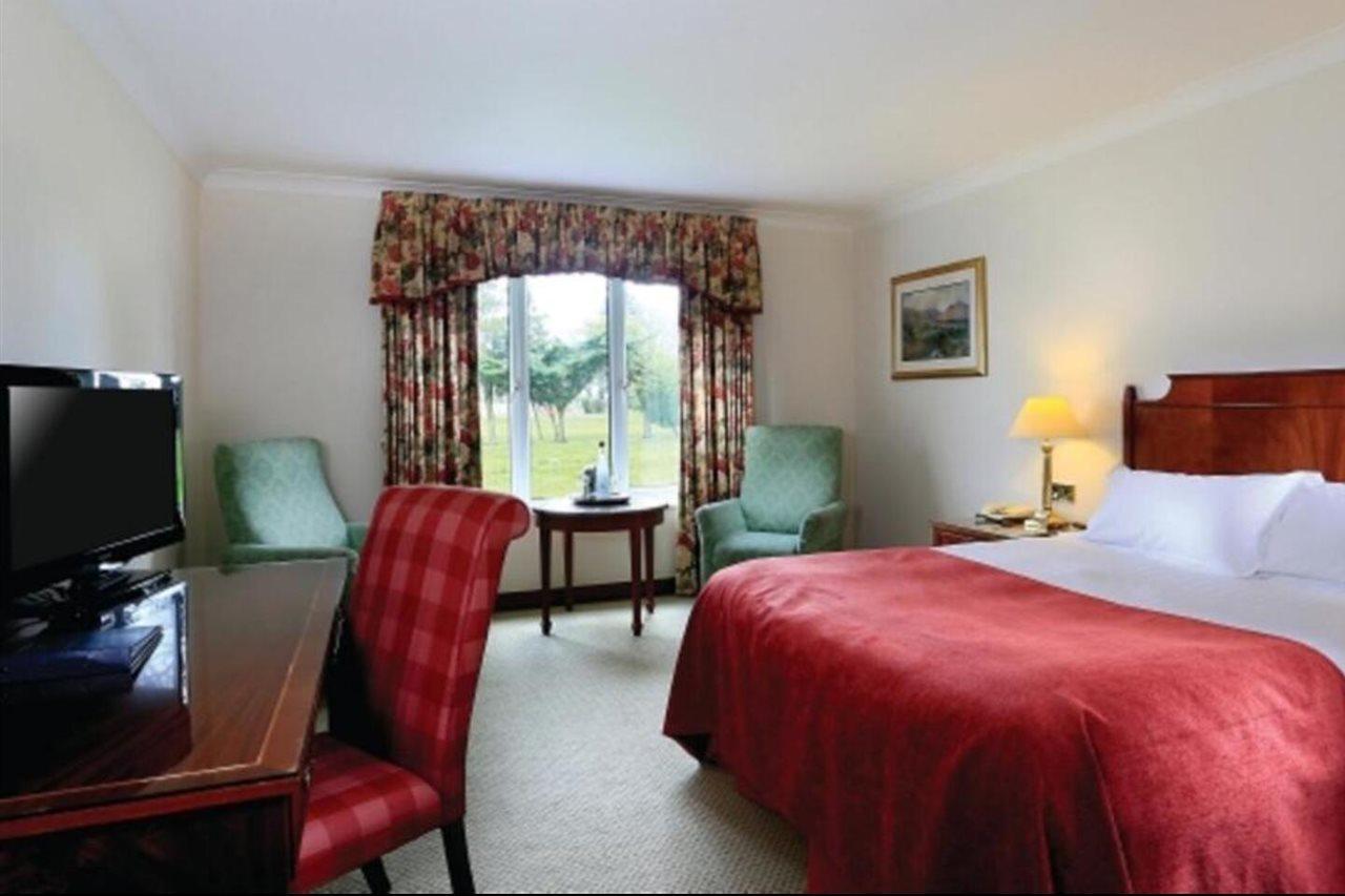 Macdonald Craxton Wood Hotel & Spa Ledsham  Bagian luar foto