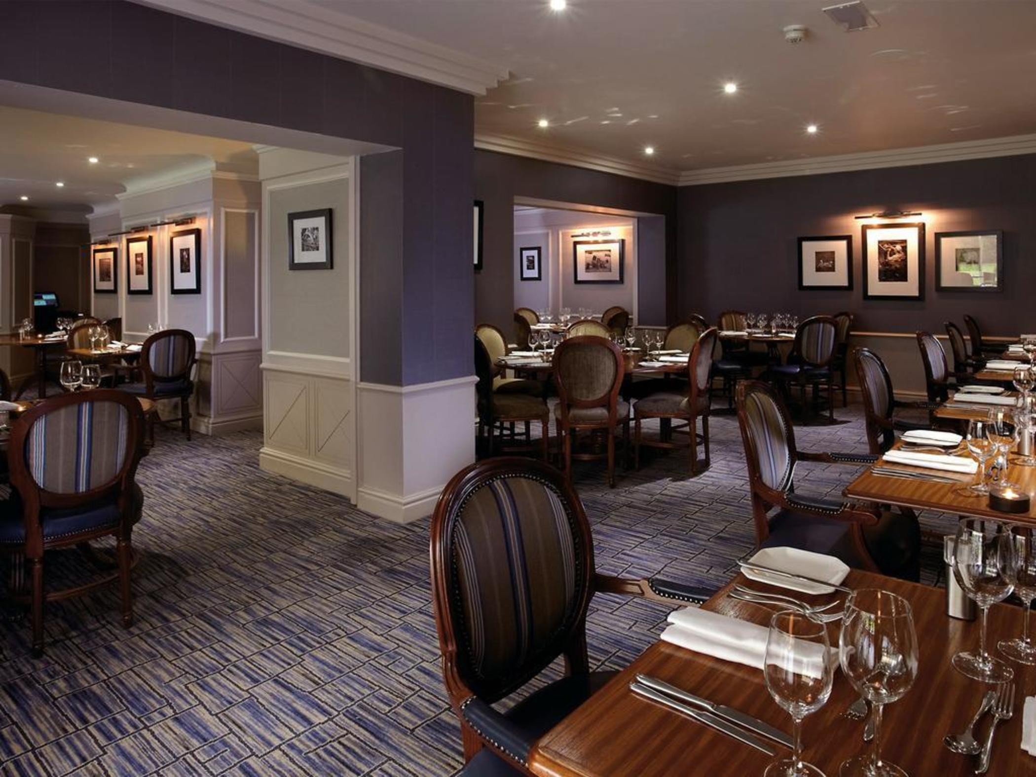 Macdonald Craxton Wood Hotel & Spa Ledsham  Bagian luar foto