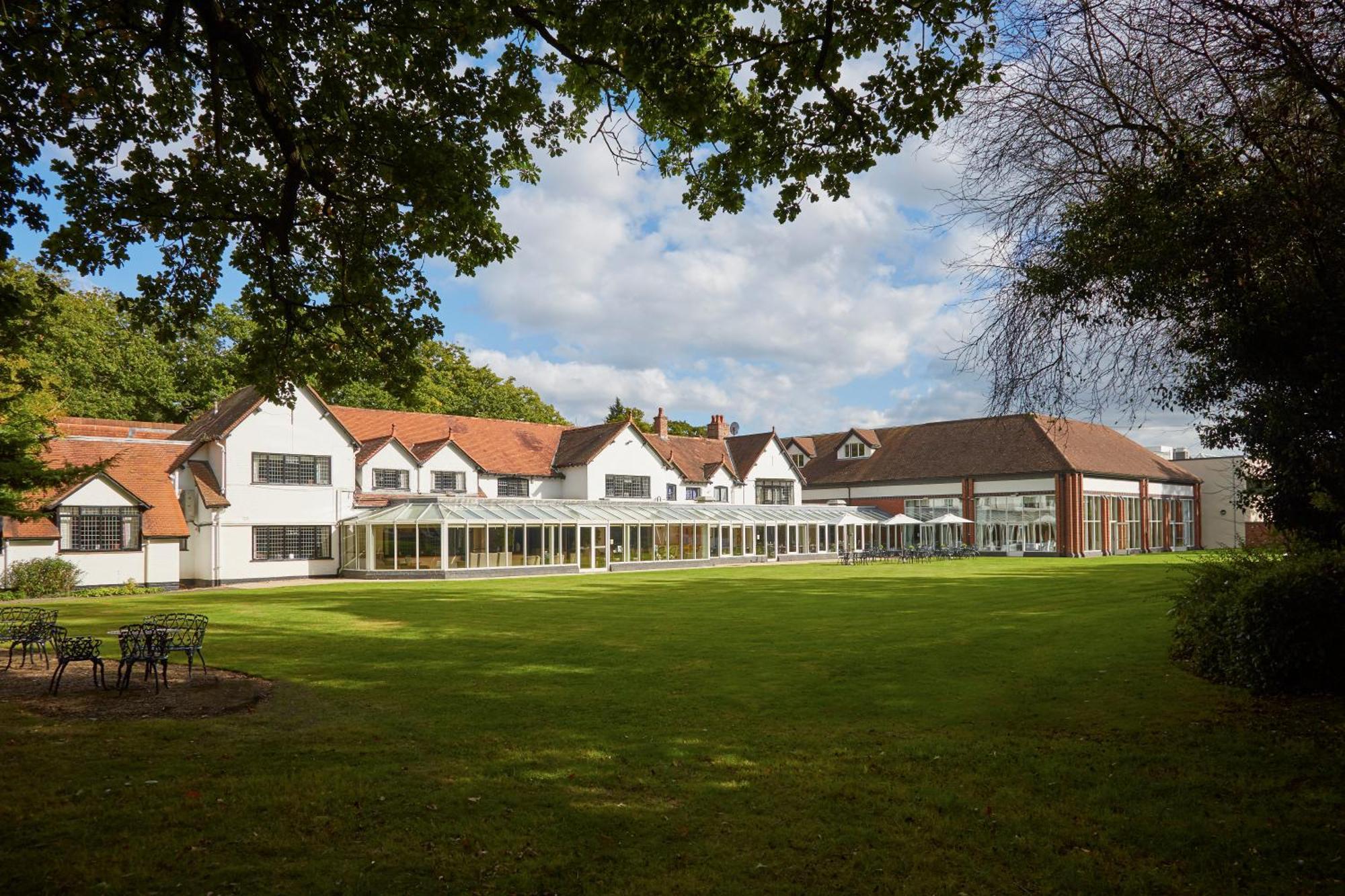 Macdonald Craxton Wood Hotel & Spa Ledsham  Bagian luar foto