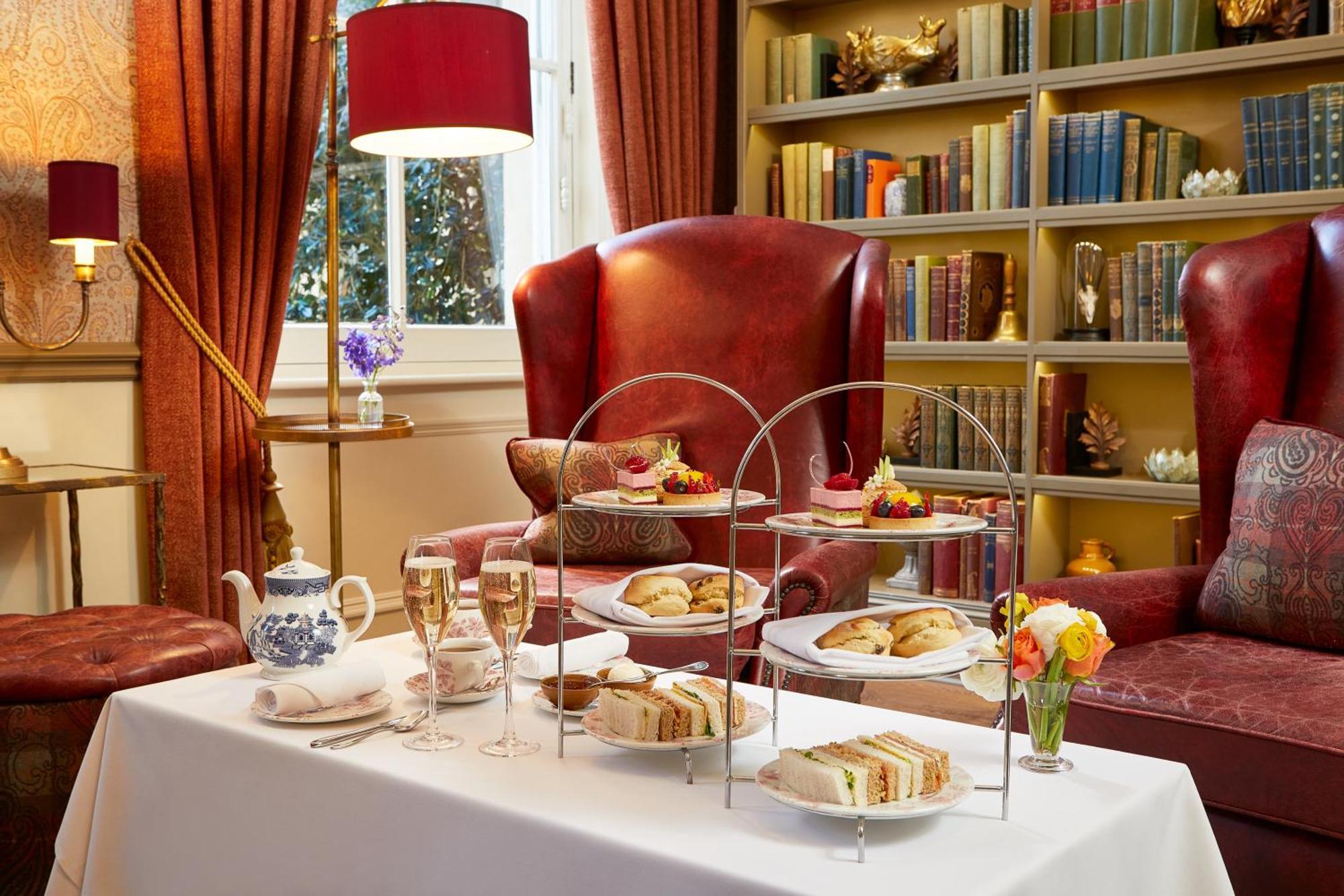 Macdonald Craxton Wood Hotel & Spa Ledsham  Bagian luar foto