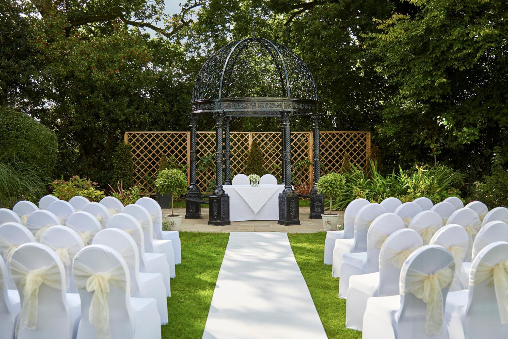 Macdonald Craxton Wood Hotel & Spa Ledsham  Bagian luar foto